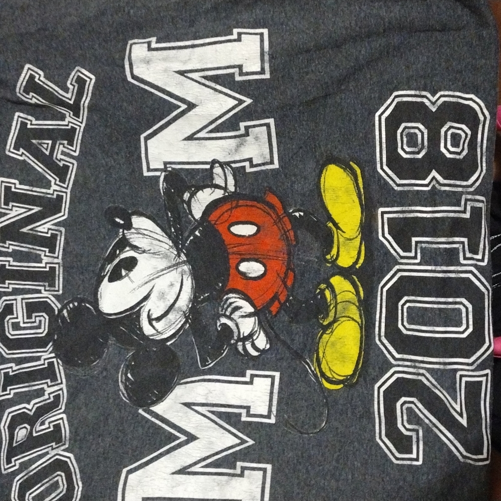 Tee shirt